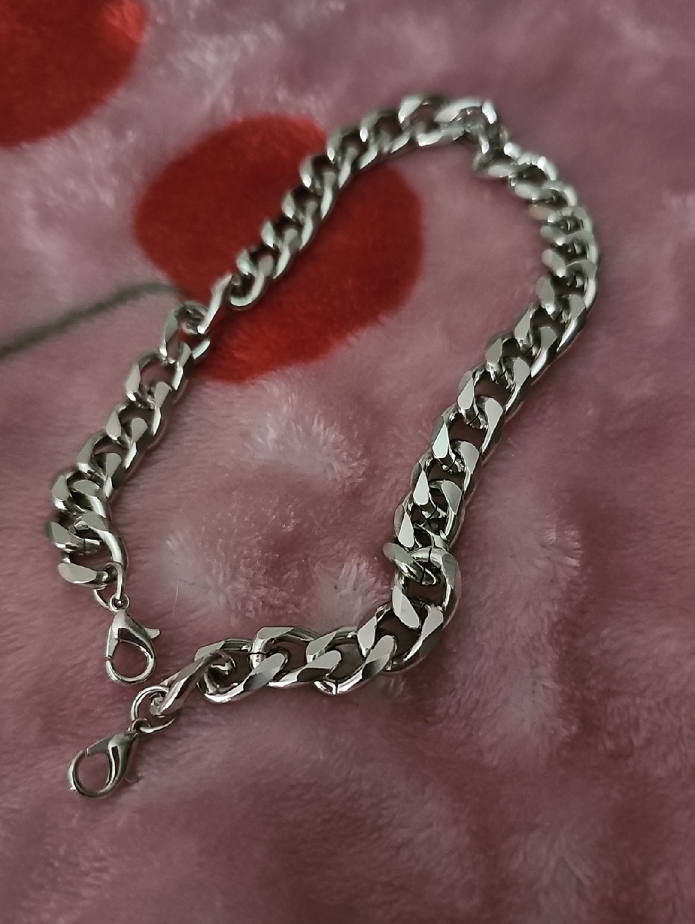 Men's Polished Silver Cuban Link Bracelet - Bold Chain Accessory